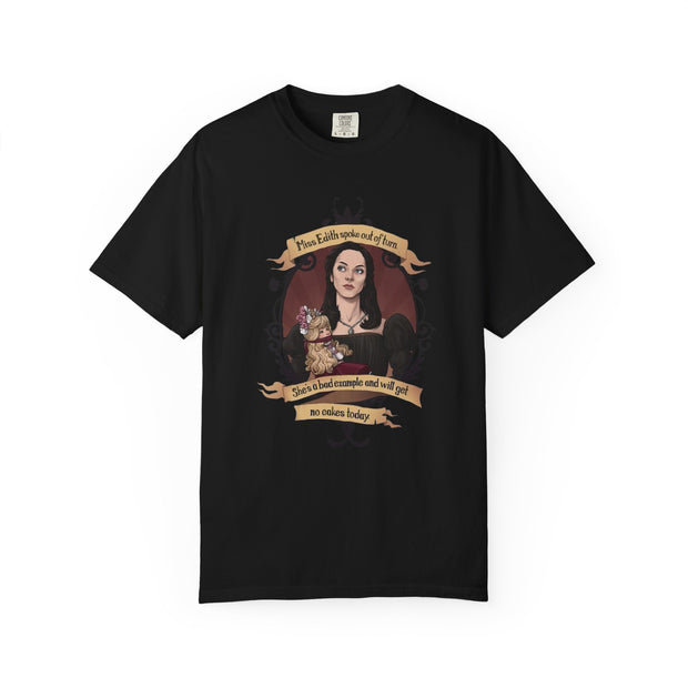 Gothic Fashion Tee - Darkly Elegant Unisex T-shirt for Halloween