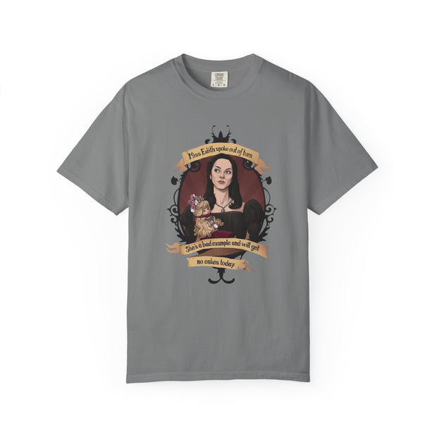 Gothic Fashion Tee - Darkly Elegant Unisex T-shirt for Halloween